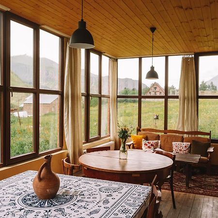 Arte In Kazbegi Hotell Eksteriør bilde