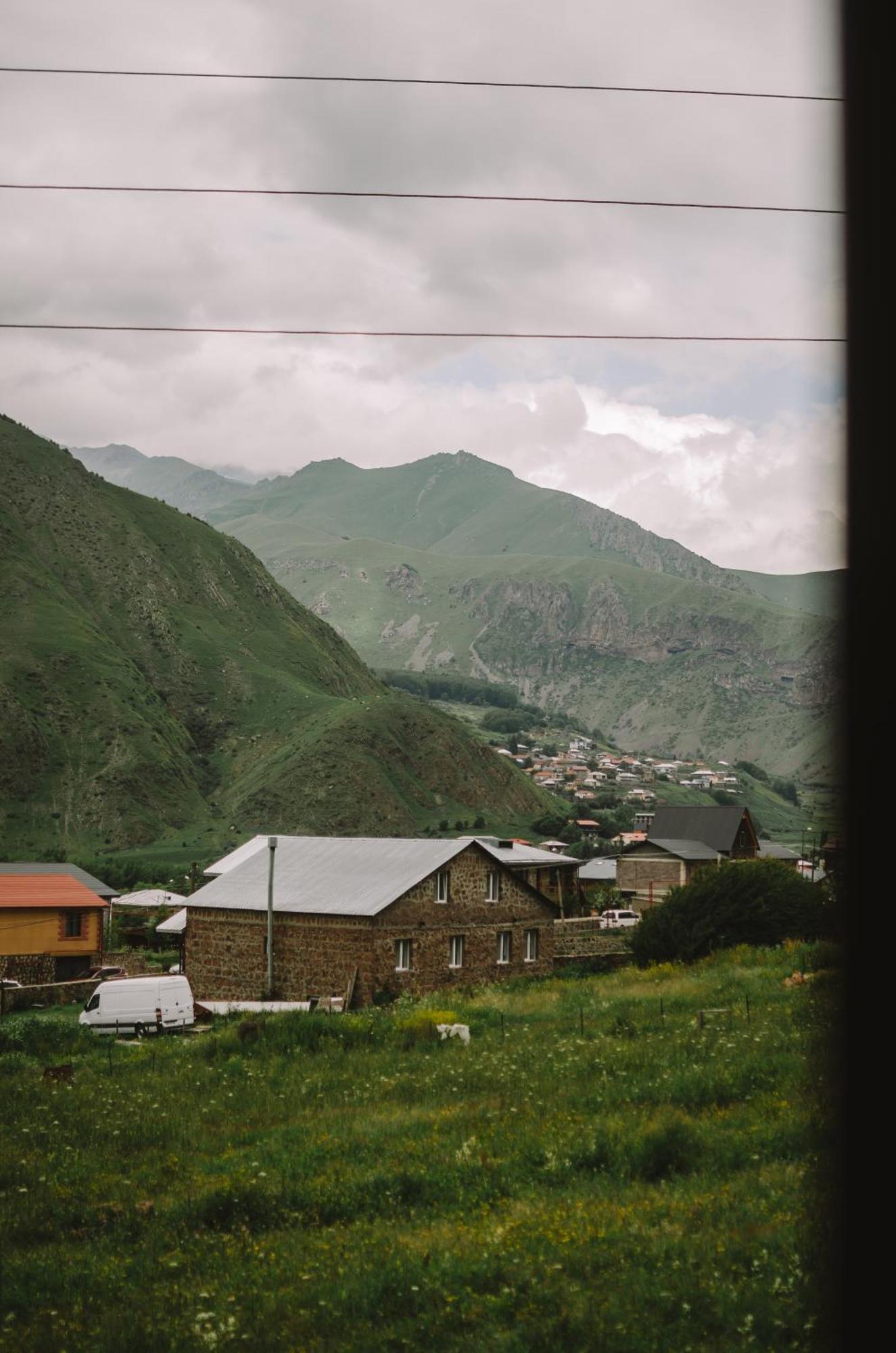 Arte In Kazbegi Hotell Eksteriør bilde