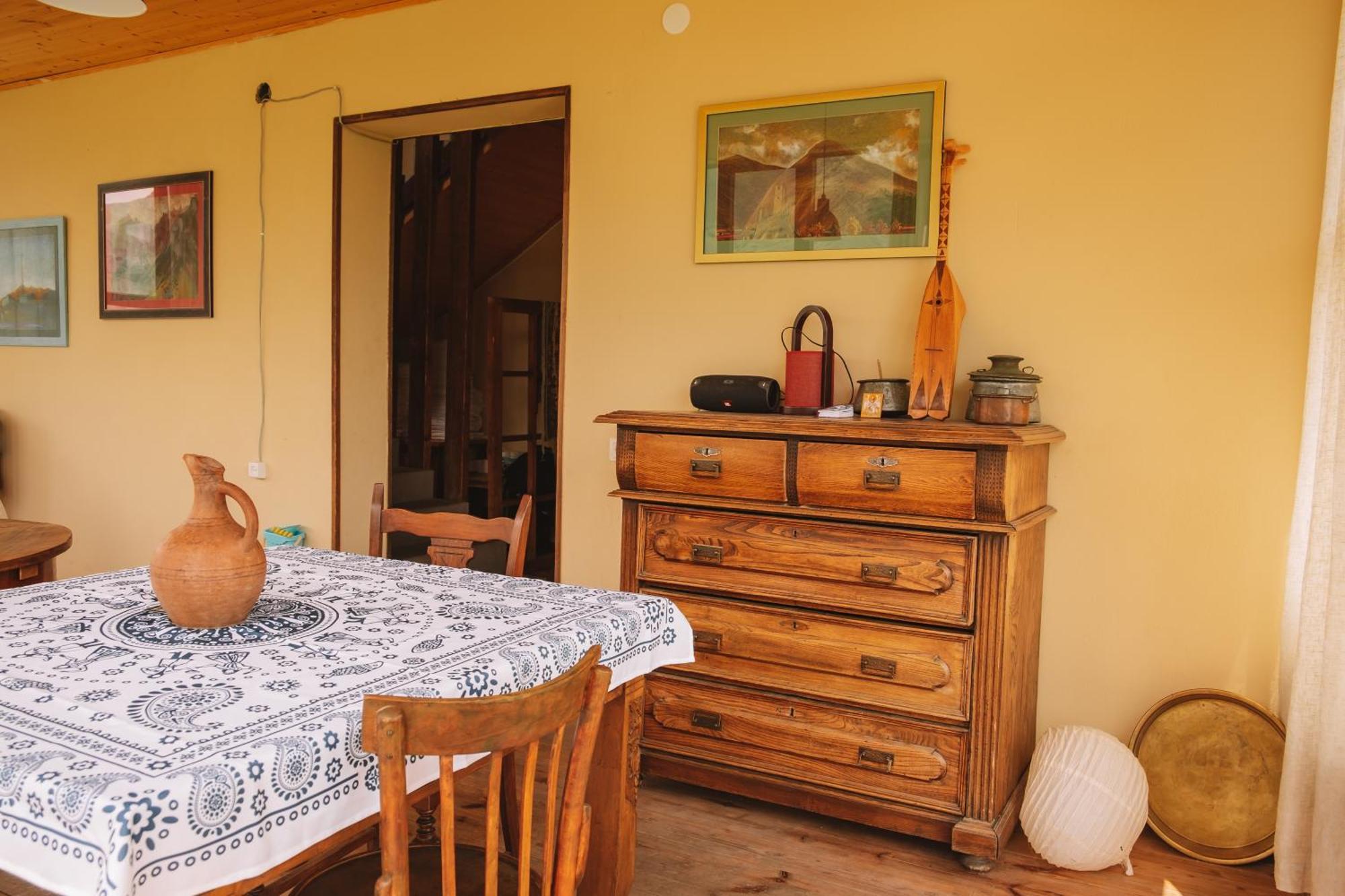 Arte In Kazbegi Hotell Eksteriør bilde