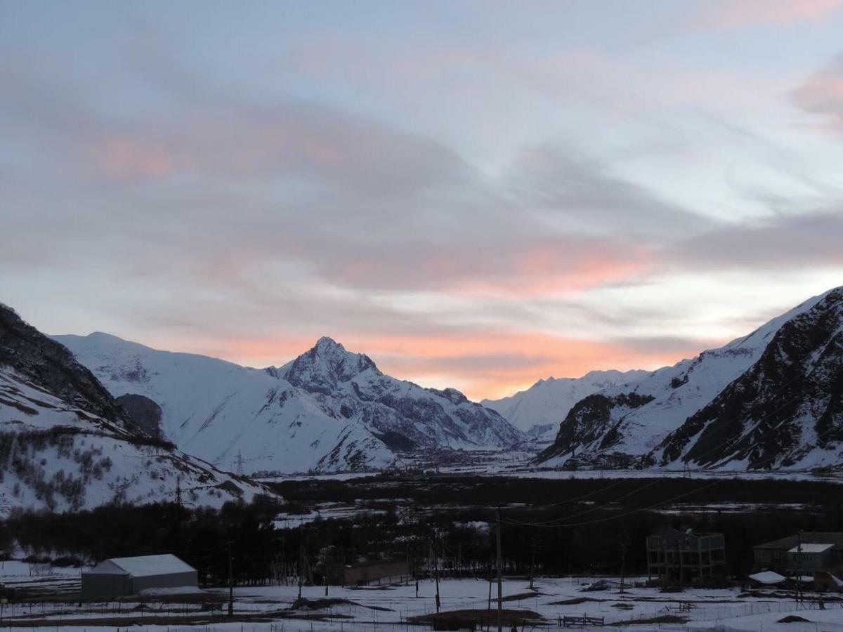 Arte In Kazbegi Hotell Eksteriør bilde